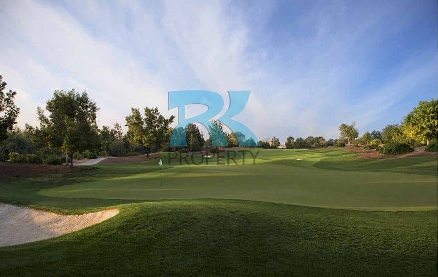 20 Luxury High-End Villa with Golf Course View