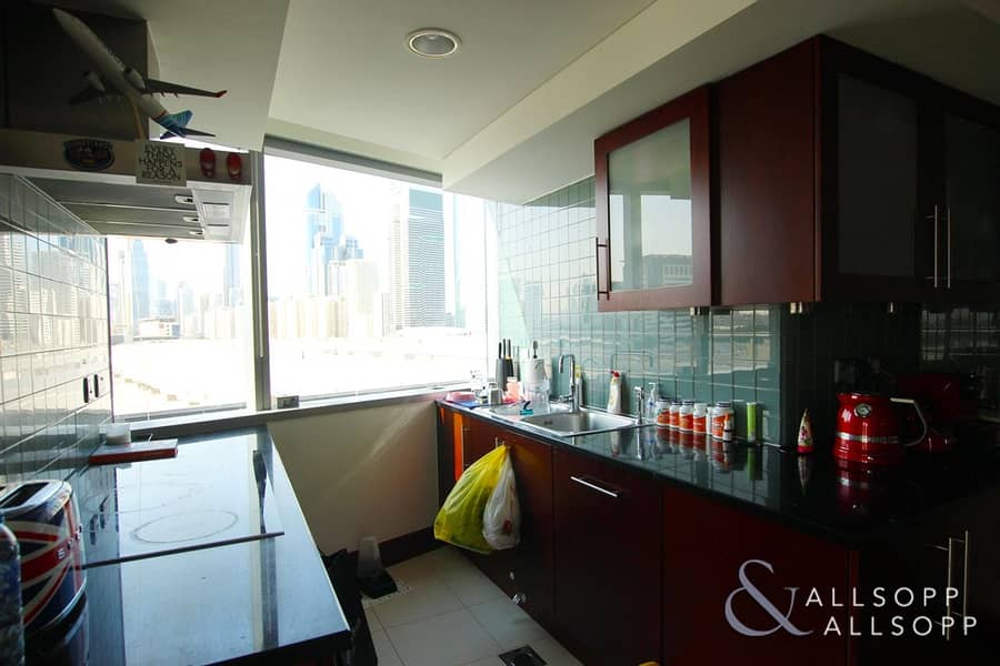 9 Modern Apartment | Burj Views | 1743 SqFt