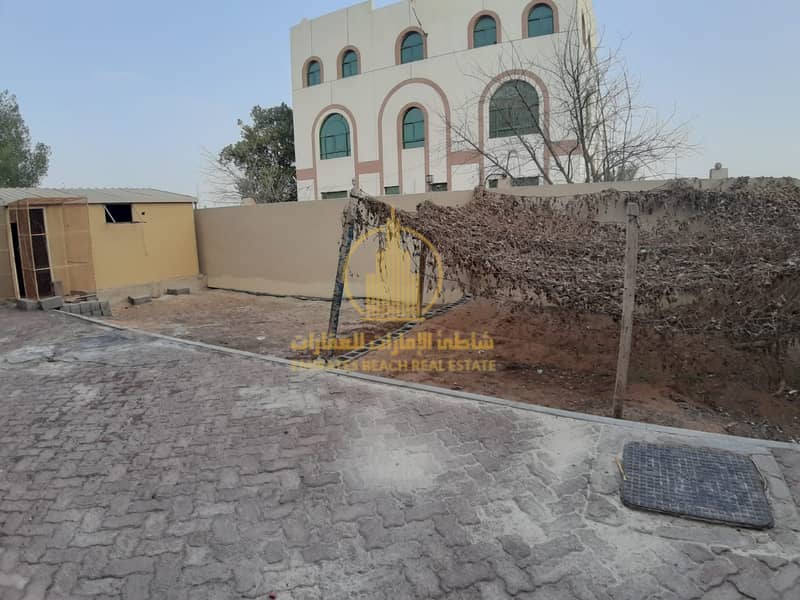 41 Stand Alone 7-BR Villa walking distance to Al Forsan Mall (suitable for family or company staff)
