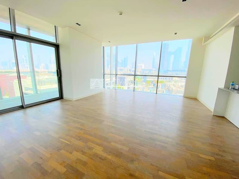 18 Huge Unit|Sky line Views|Roof Top Pool|1 Month Free