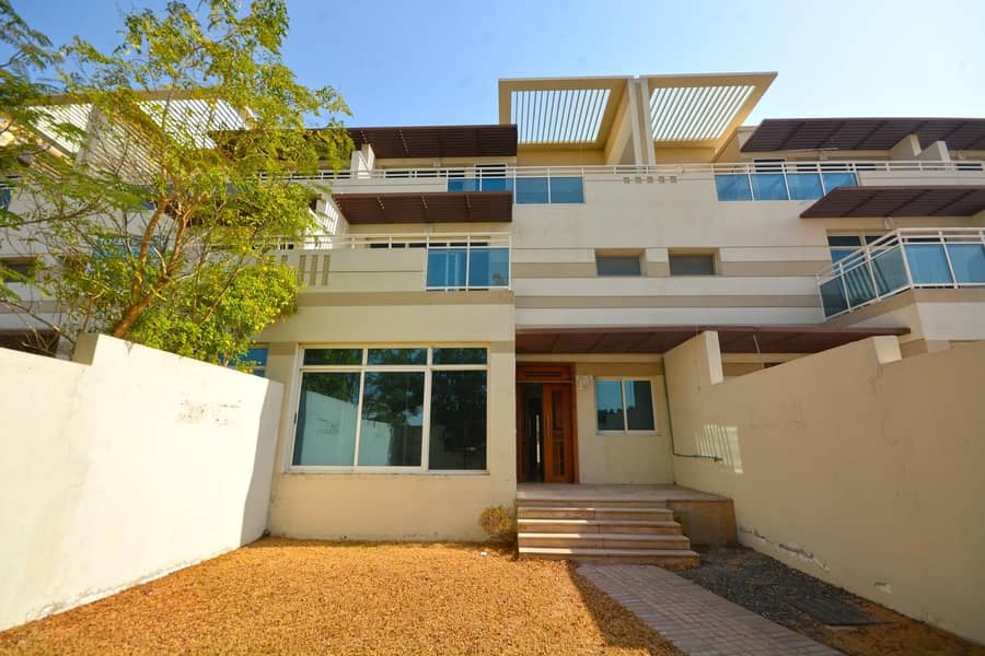 43 Massive | 3Bed+Maid+Family Room| Large Garden