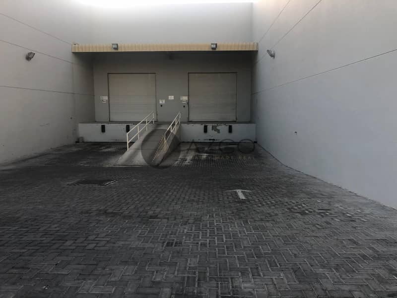 6 400 KW POWER | BUILT IN OFFICE | LOADING BAY | 9M. HEIGHT