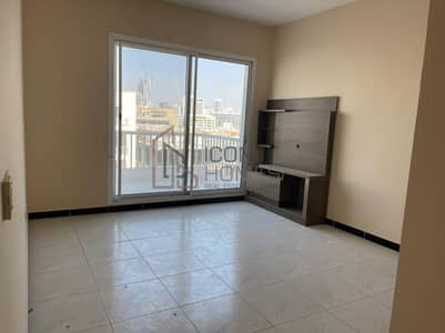 TWO BEDROOM APARTMENT WITH BALCONY TWO BEDROOM APARTMENT WITH BALCONY
