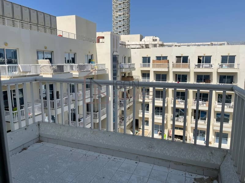 9 TWO BEDROOM APARTMENT WITH BALCONY