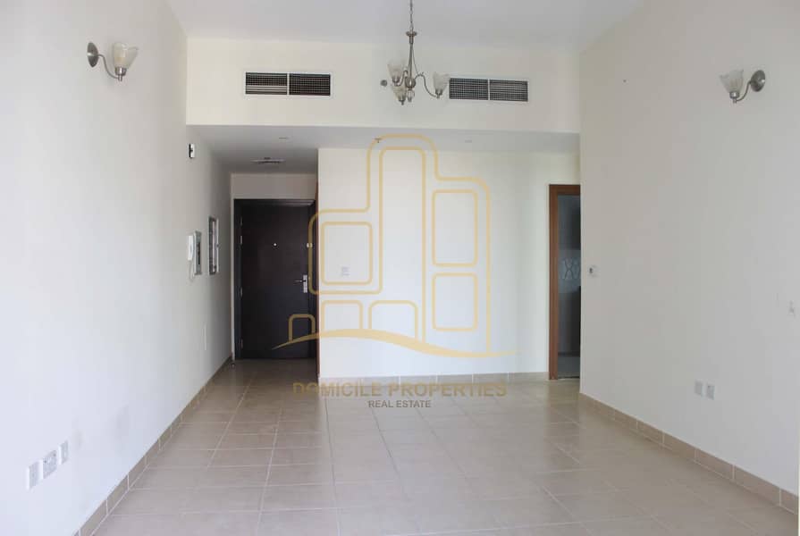 Huge 2 BHK | Balcony | Ready to Move-in