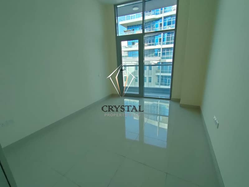 Stunning Partial Marina View | 3BR Apt | Higher Floor | Dubai Marina Stunning Partial Marina View | 3BR Apt | Higher Floor | Dubai Marina