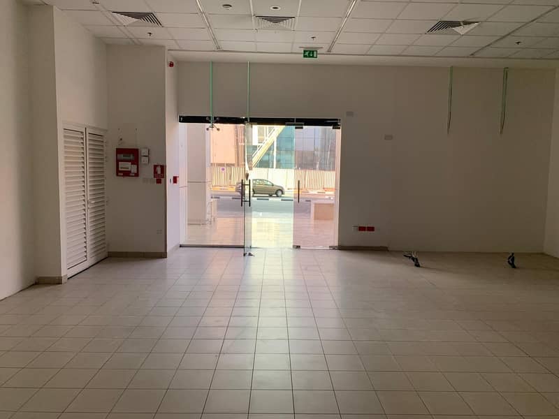 Fully fitted Showroom in Dubai Silicon Oasis