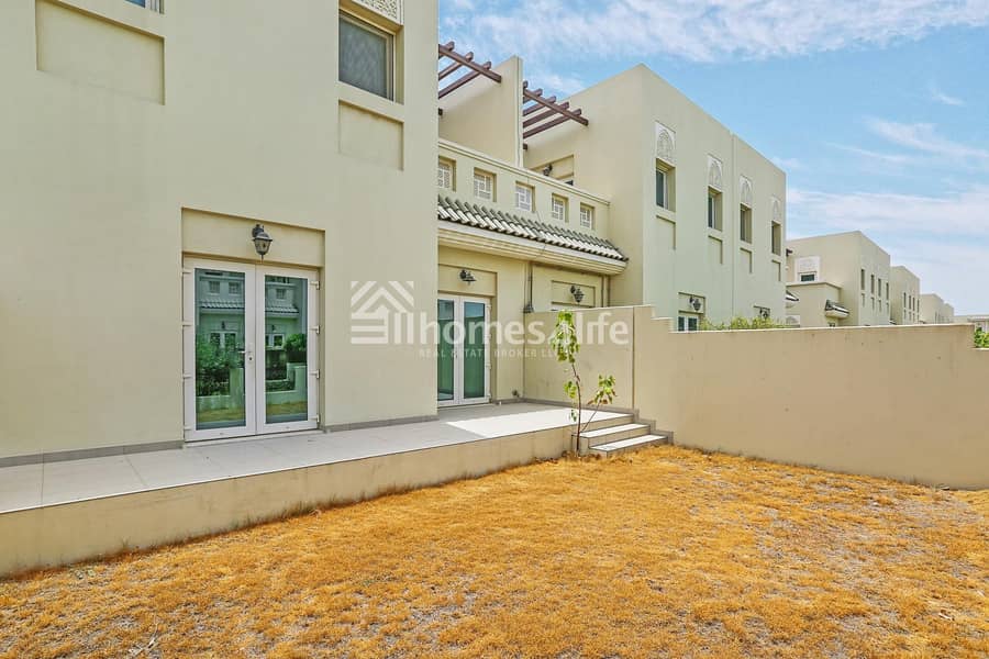 11 Ready To Move| Spacious Townhouses| Multiple Units| Near Metro Station| Near Expo Site| Good For Investment & End Use