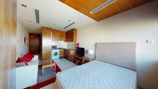 50% off commission I Shared pool I Furnished 50% off commission I Shared pool I Furnished