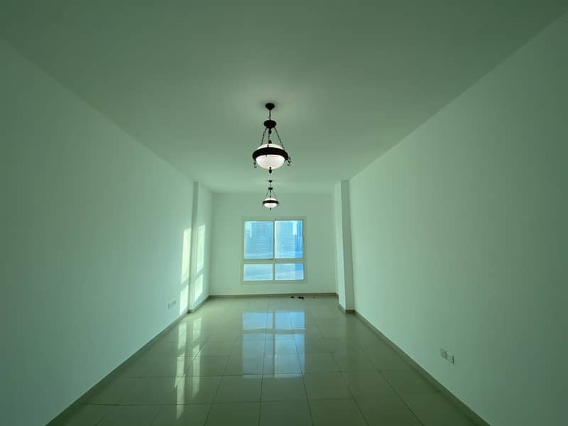 No Commission ! Nice 2 Bhk ! A/C Chiller free ! 1 Month Free