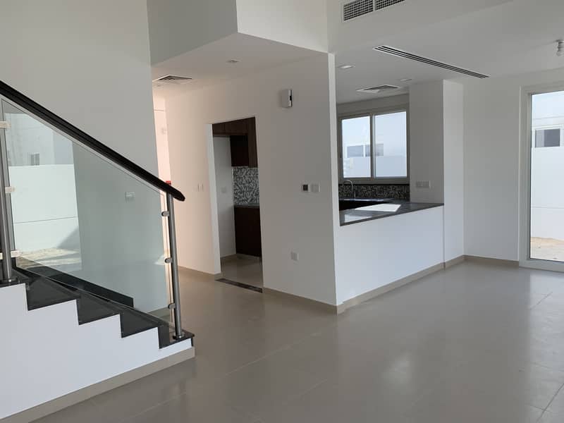 BRAND NEW 4 BR +MAID TOWN HOUSE FOR RENT | PARK POOL VIEW