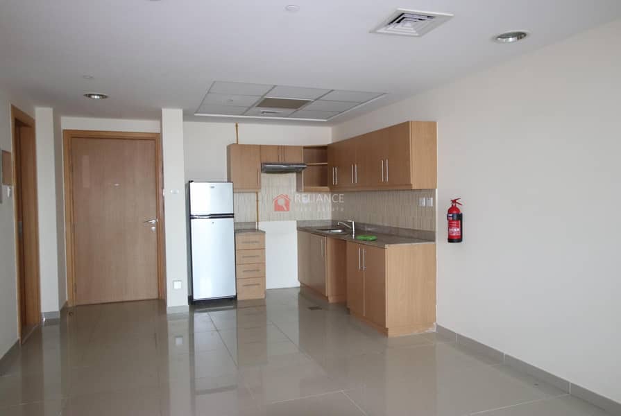 SPACIOUS 1 BEDROOM APARTMENT IN JVT GREEN PARK FOR RENT