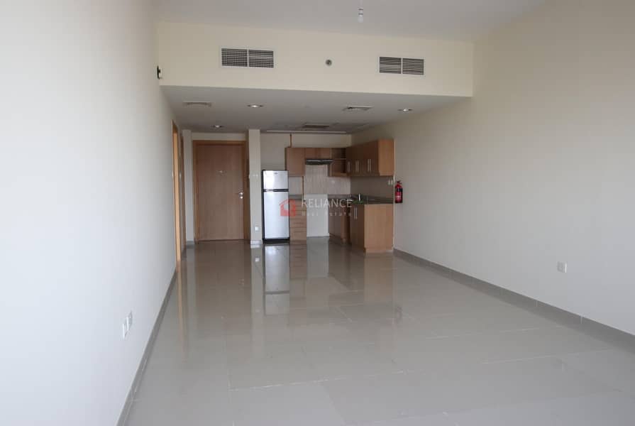2 SPACIOUS 1 BEDROOM APARTMENT IN JVT GREEN PARK FOR RENT