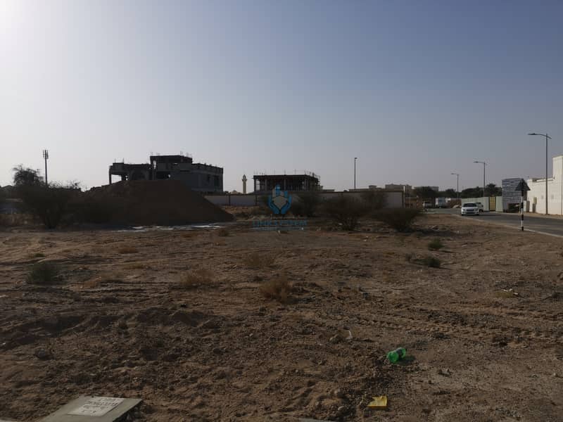2 Nice land for sale in AL markhania