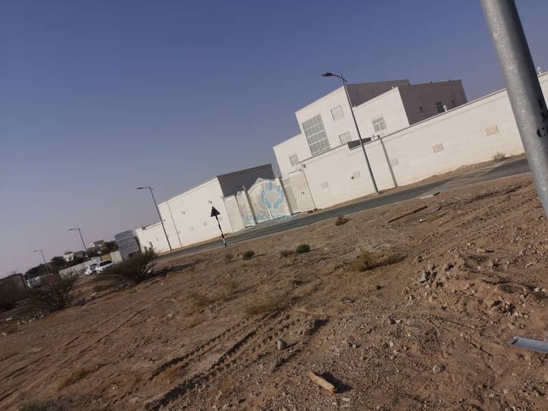 3 Nice land for sale in AL markhania