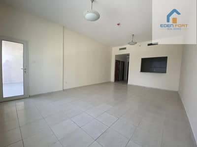 Chiller Free Huge 1bhk in Hamza Towers Chiller Free Huge 1bhk in Hamza Towers