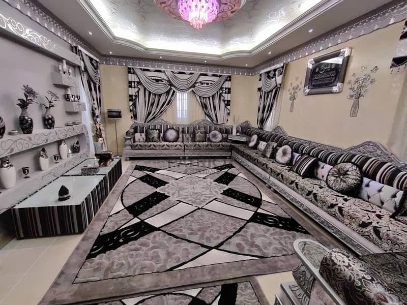 AMAZING INDEPENDENT 5BR VILLA WITH MAJLIS IN BARSHA SOUTH