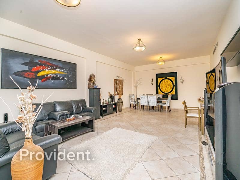 2 Amazing 3 BR Apartment next to Metro Station