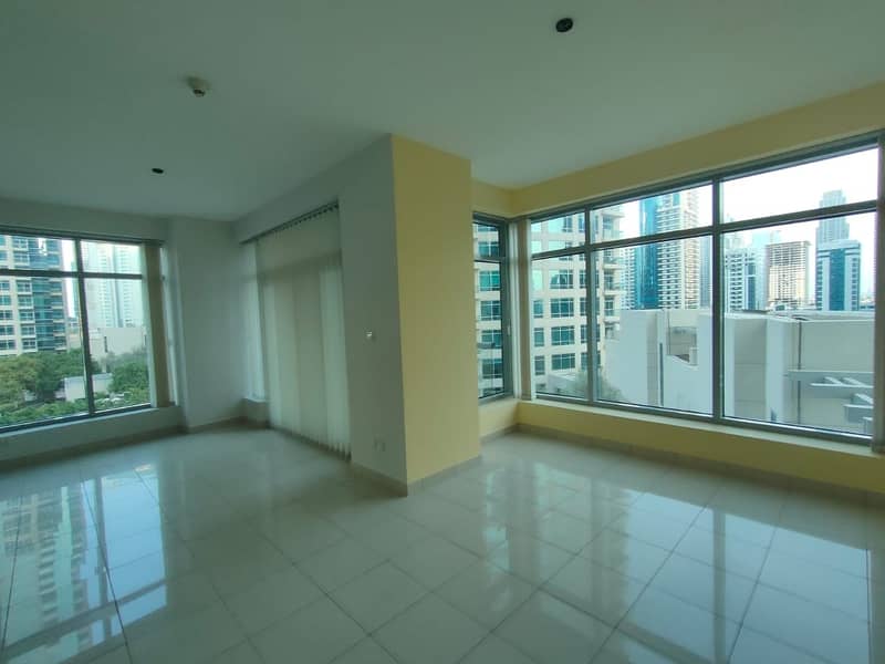 HUGE 2BHK WITH BALCONY  ONLY 95K (NEGOTIABLE)