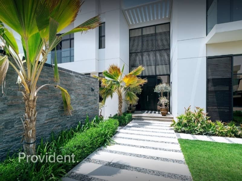 3 Luxurious Fendi Designed Villa | Community Views