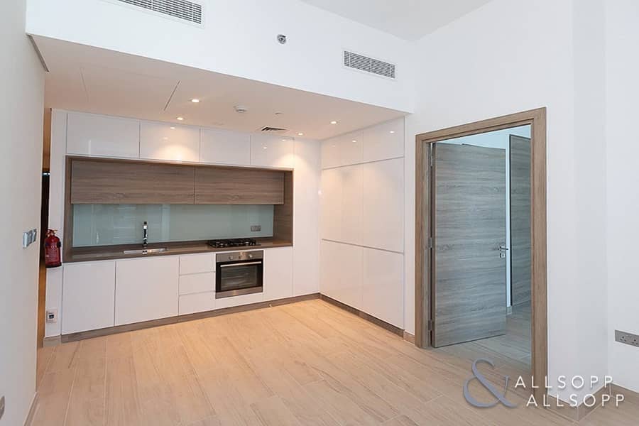 2 One Bedroom | Sea View | High End Finish