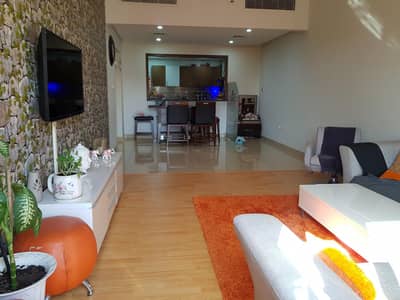 Amazing Pool View Two Bedroom Plus Study Room Upgraded Spacious Apartment Amazing Pool View Two Bedroom Plus Study Room Upgraded Spacious Apartment
