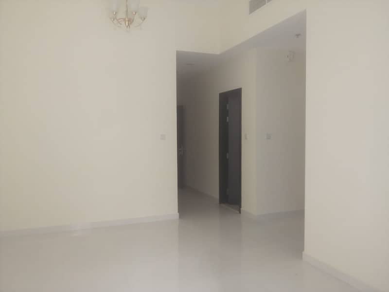 شقة في الورقاء 1،الورقاء 1 غرفة 30000 درهم - 4979070