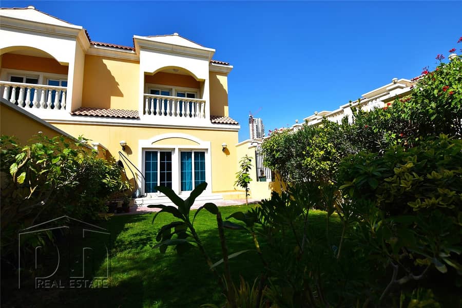 Upgraded | 1 Bed Villa | Maintained Garden