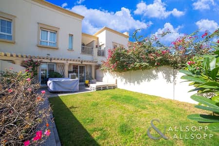 Exclusive | Single Row | Upgraded Villa Exclusive | Single Row | Upgraded Villa