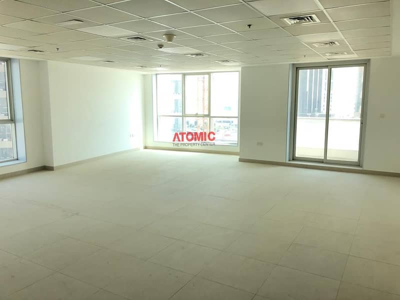 Preatoni tower fitted office in JLT with BACONY with pantry
