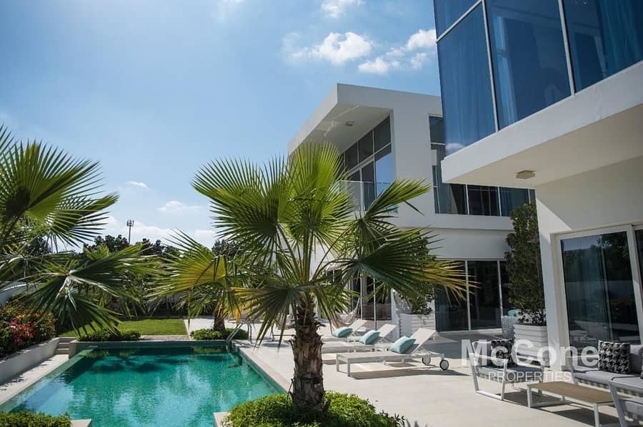 Luxury Living | Stunning Contemporary Villa