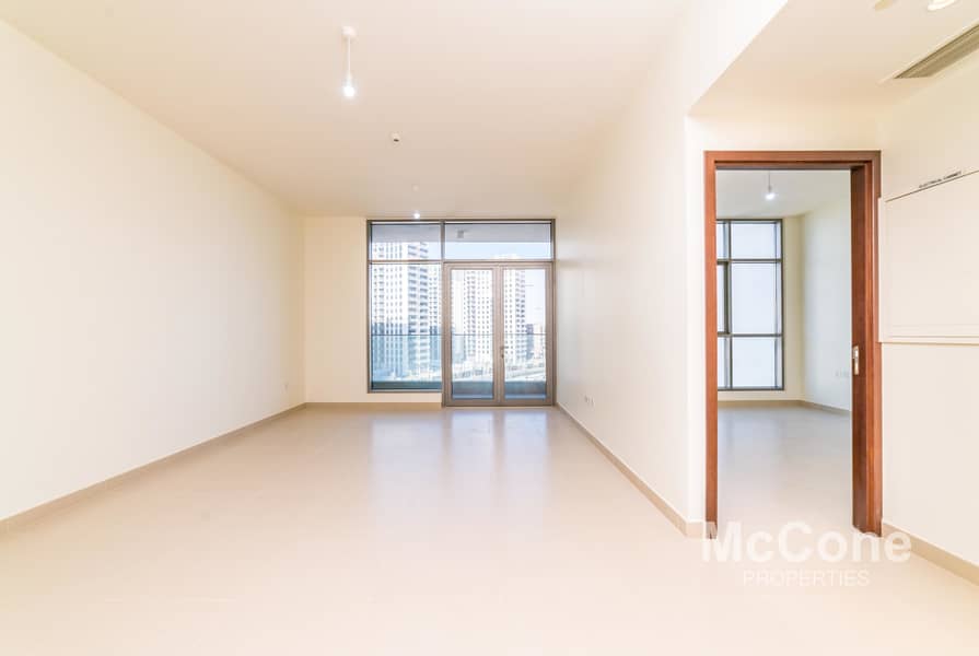 Spacious Apartment | Boulevard View | View Today Spacious Apartment | Boulevard View | View Today