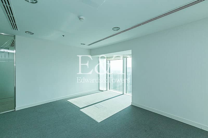31 Spacious Fitted Full Floor Ascott Park Place