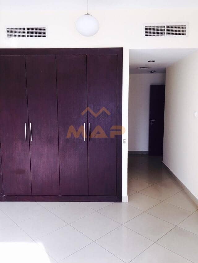 5 Spacious 2Bhk on middle floor close to metro