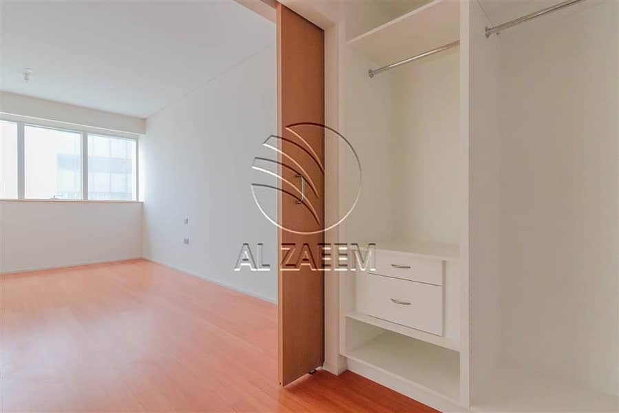7 Hottest Deal! Sunny Apartment | Close To The Beach
