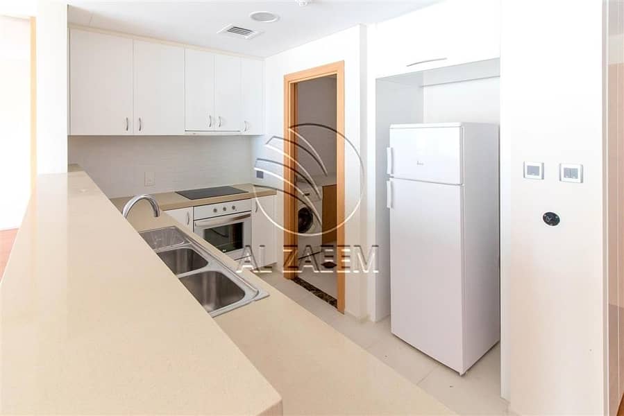 9 Hottest Deal! Sunny Apartment | Close To The Beach
