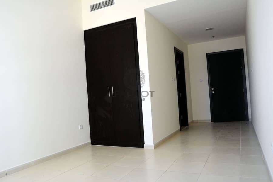 8 Rented 3BR for Sale in Mazaya 7 | Nice Deal