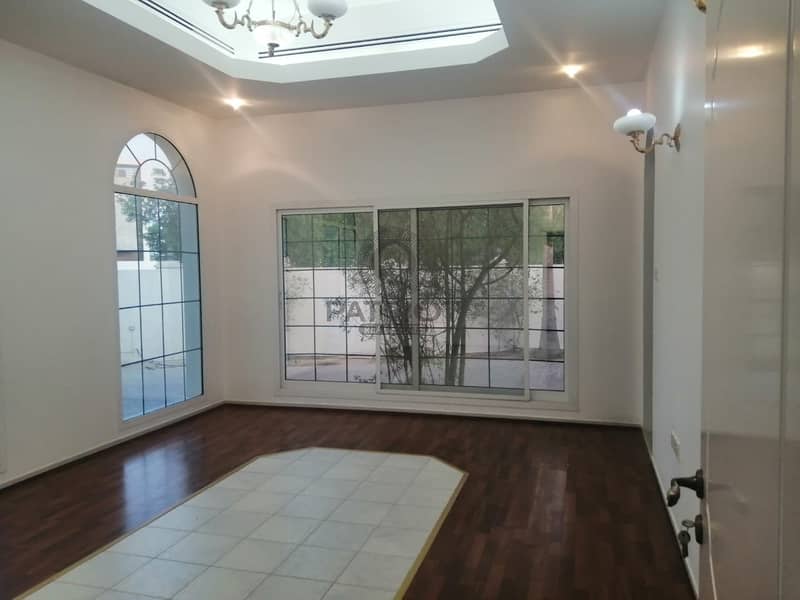12 Well Maintained  Single Story 5-BR Villa With Service Block