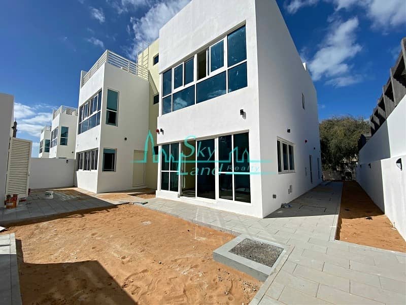 Brand New Commercial Villa For Rent In Umm Suqeim