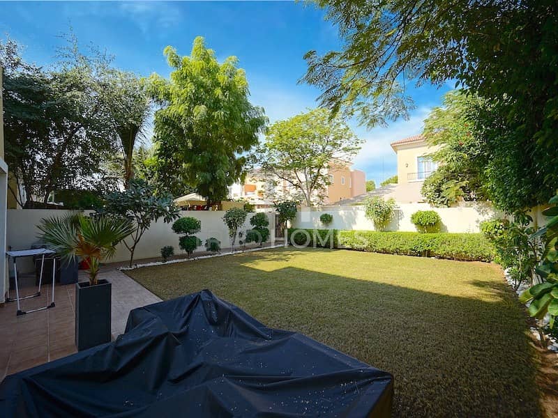 Opposite Pool | 3Bed+Study | Large Plot