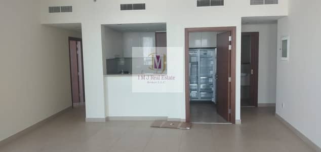 Well Maintained | 2Bedroom | High Floor Well Maintained | 2Bedroom | High Floor