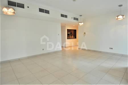 Spacious apartment/Chiller Free/ Vacant Spacious apartment/Chiller Free/ Vacant