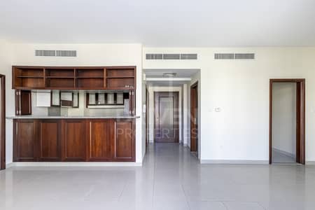 Spacious | Laundry room | Community View Spacious | Laundry room | Community View