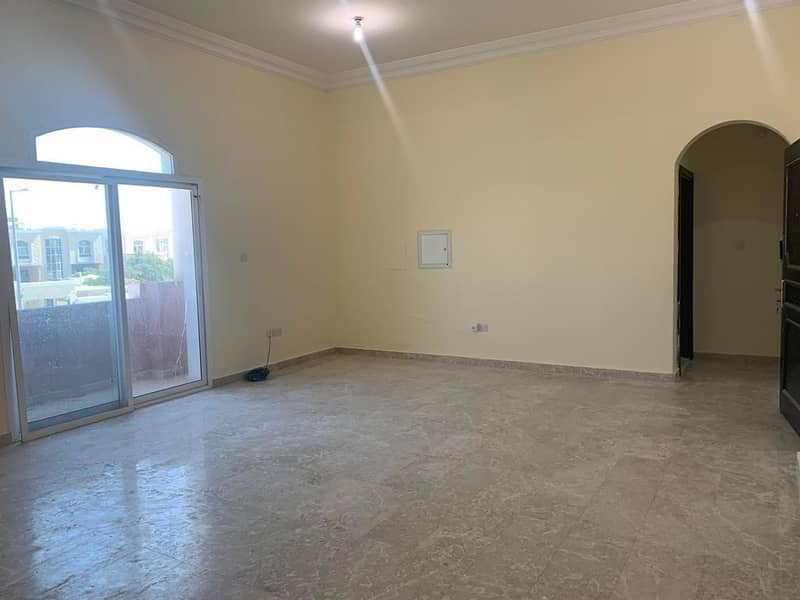 Квартира в Мохаммед Бин Зайед Сити, 4 cпальни, 85000 AED - 4987712