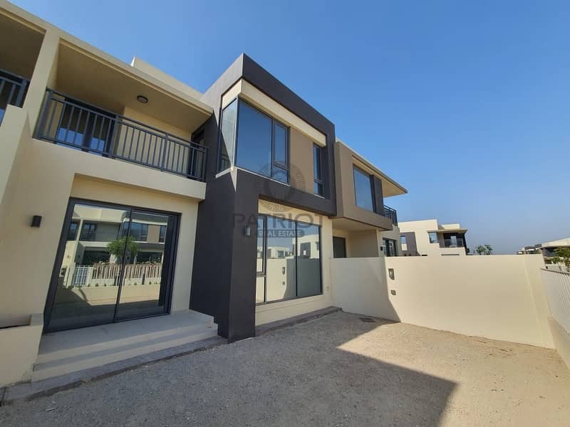 CLOSE TO POOL & PARK | 4 BED  SPACIOUS UNIT | SINGLE ROW LINEAR PARK VIEW