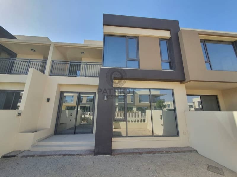 7 CLOSE TO POOL & PARK | 4 BED  SPACIOUS UNIT | SINGLE ROW LINEAR PARK VIEW