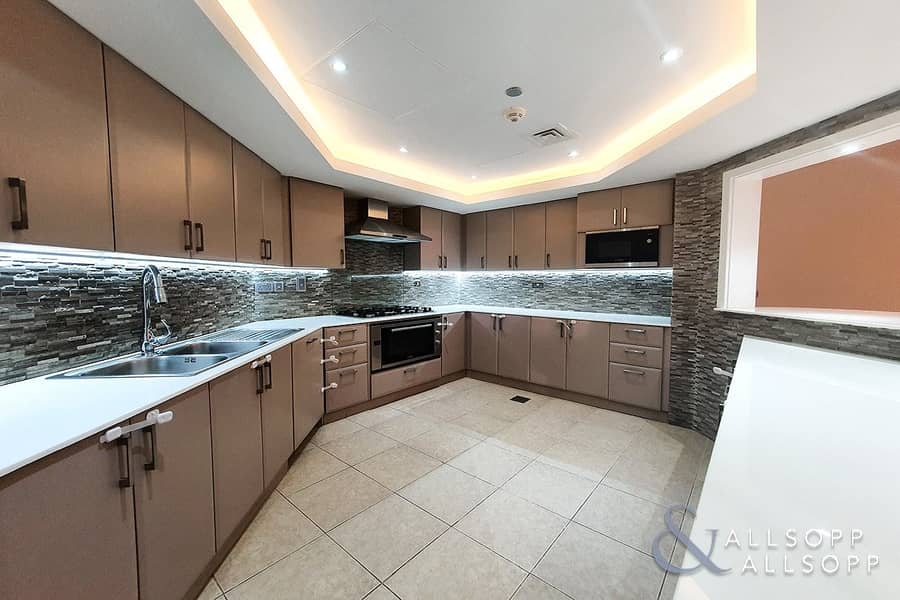 Beach Access | Refitted Kitchen | 3 Beds