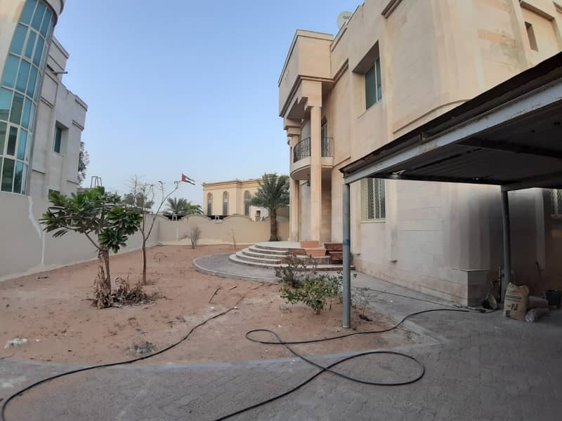 46 Stand Alone 7-BR Villa walking distance to Al Forsan Mall (suitable for family or company staff)