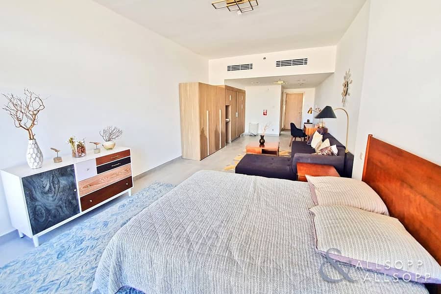 8 Brand New | Large Studio | Ready To Move