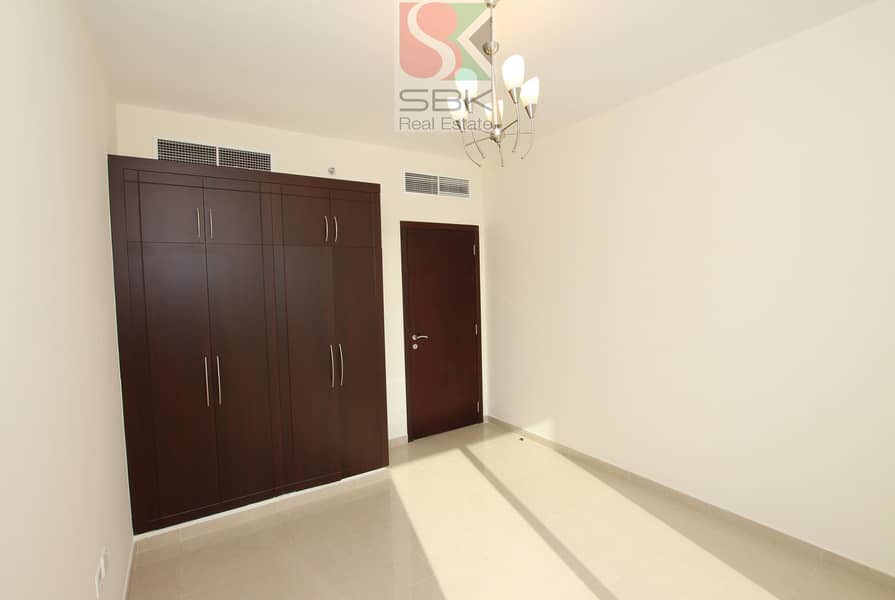 6 Specious 1 Bhk  In Muhaisnah For Family with 1 Month free